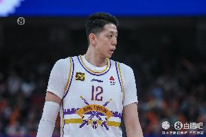 高效吃饼！沈梓捷6投5中 得到13分8篮板1助攻1盖帽