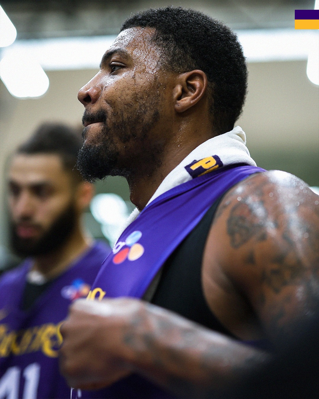 mk娱乐-雷迪克：斯玛特有望下周一迎来湖人首秀，他已能全程参与训练