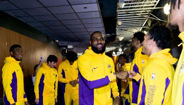 mk体育-湖人瘦身14+3名单提前出炉！詹皇第21季启航冲冠